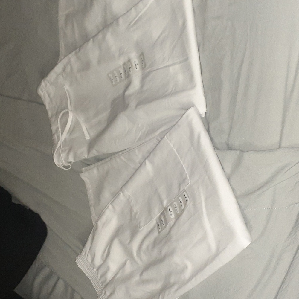 New!Cherokee 2 Pair pants